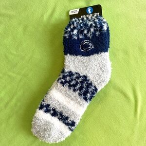 PENN STATE SLIPPER COZY SOCKS:NWT FOR BARE FEET